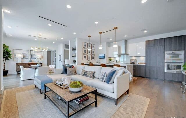 2-bedroom rental at 123 Lexington Unit APT 1410 in San Antonio, TX — photo 3