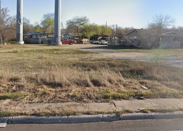 rental at 4643 Mascota in San Antonio, TX — photo 1