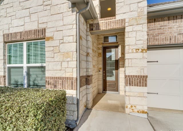 Home for sale at 108 Simpatico in Boerne, TX — photo 3
