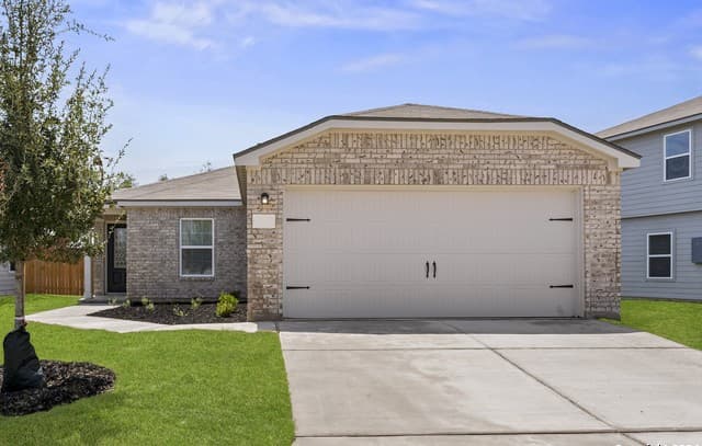 3-bedroom rental at 15027 Telfaire Meadow in Von Ormy, TX — photo 1