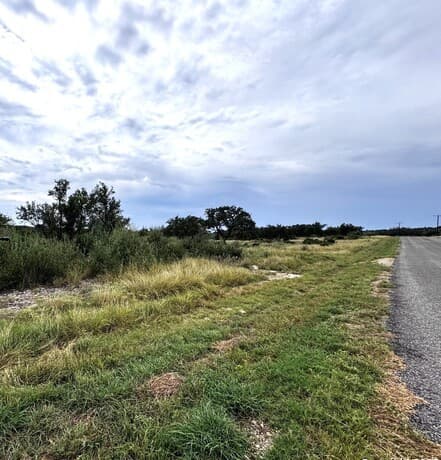 rental at 261 Grand Ranch in Hondo, TX — photo 1
