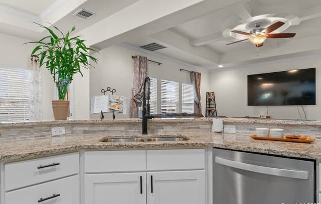 Home for sale at 225 Broken Star Trail in Poteet, TX — photo 5