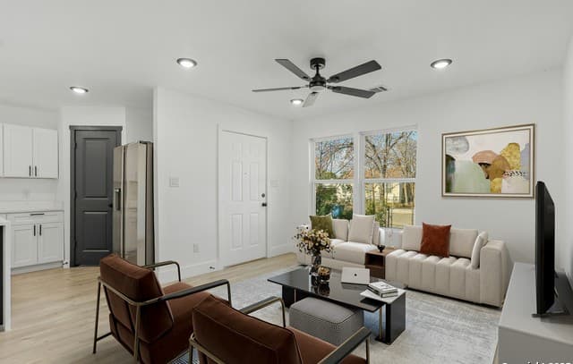 3-bedroom rental at 134 Elmo in San Antonio, TX — photo 1