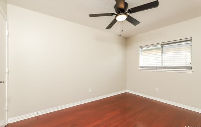3-bedroom rental at 11042 Stagwood Pass in San Antonio, TX — photo 5