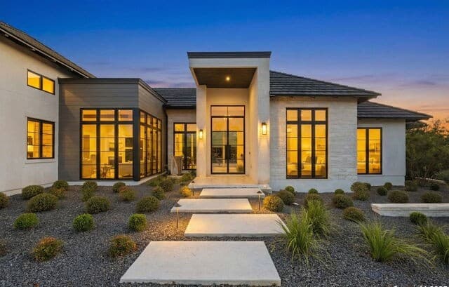 4-bedroom rental at 121 Greystone Pt in Boerne, TX — photo 1