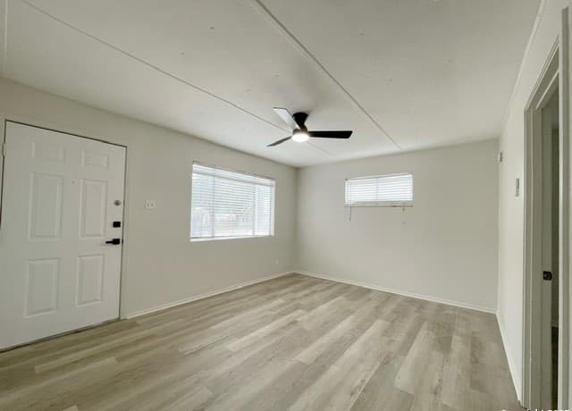 1-bedroom rental at 347 Ware Unit 14 in San Antonio, TX — photo 2