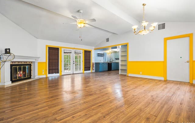 4-bedroom rental at 12803 El Sendero in San Antonio, TX — photo 4