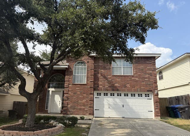 3-bedroom rental at 10739 Bobcat Rise in San Antonio, TX — photo 1