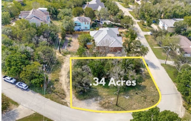 rental at 6707 Queens Crown in Live Oak, TX — photo 1