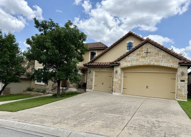 4-bedroom rental at 25215 Estancia in San Antonio, TX — photo 3
