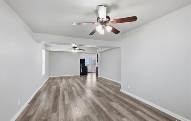 5-bedroom rental at 411 W Vestal in San Antonio, TX — photo 2