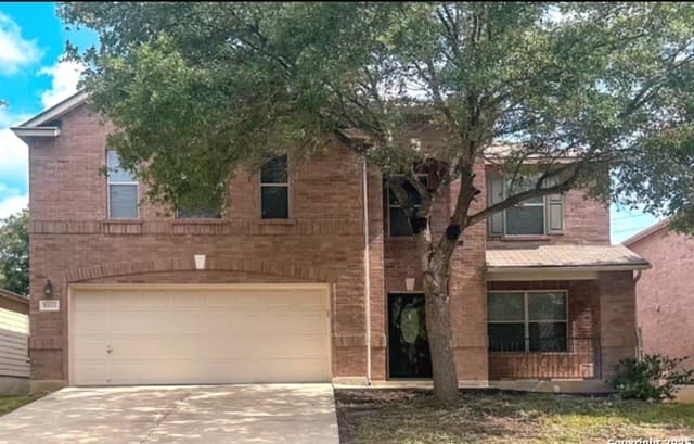4-bedroom rental at 8111 Academic Post in San Antonio, TX — photo 1
