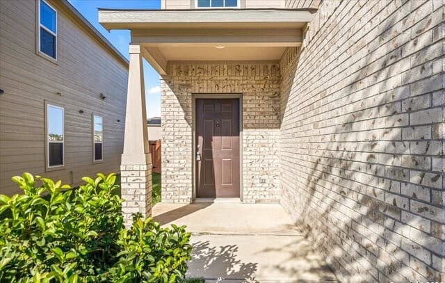 3-bedroom rental at 10623 Rayburn Landing in San Antonio, TX — photo 2