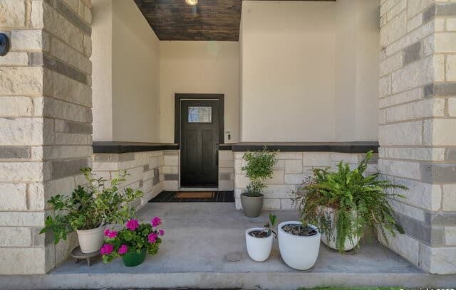 Home for sale at 348 Fawn in Spring Branch, TX — photo 3