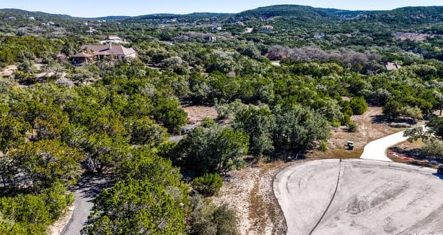 rental at 199 Private Road 1730 in Mico, TX — photo 4