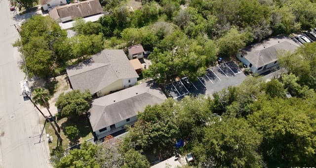 rental at 1414 Hicks in San Antonio, TX — photo 3