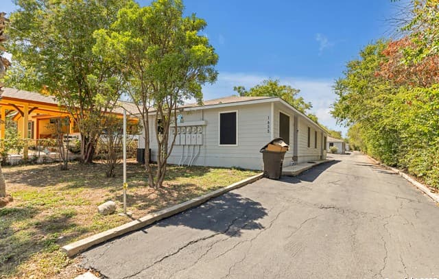 rental at 1414 Hicks in San Antonio, TX — photo 4