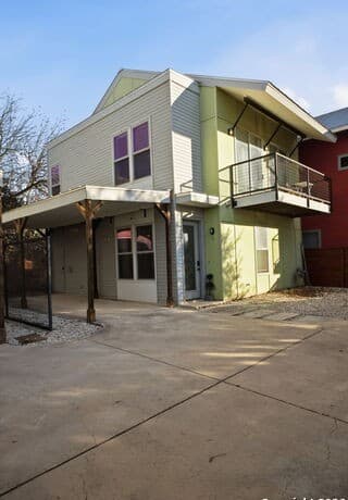 Home for sale at 422 Hays St #3 in San Antonio, TX — photo 4