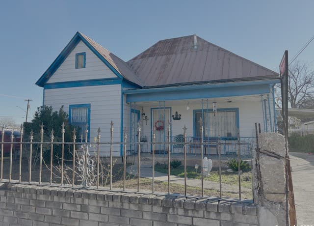 3-bedroom rental at 114 San Gabriel in San Antonio, TX — photo 1