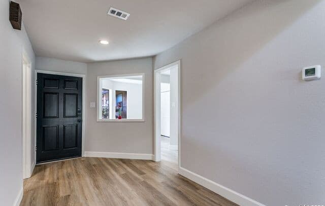 3-bedroom rental at 9380 Braun Rd Unit 501 B in San Antonio, TX — photo 3