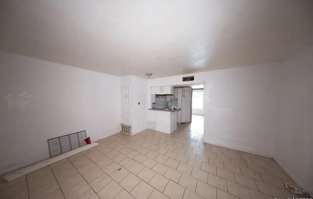 1-bedroom rental at 170 De Chantle Unit APT 709 in San Antonio, TX — photo 2