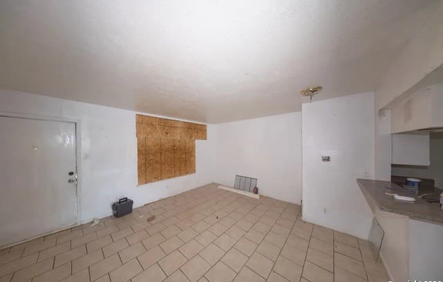 1-bedroom rental at 170 De Chantle Unit APT 709 in San Antonio, TX — photo 5