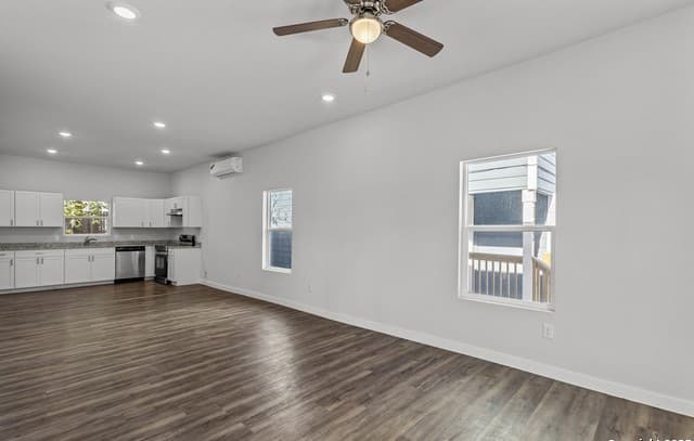 3-bedroom rental at 117 Magendie in San Antonio, TX — photo 5