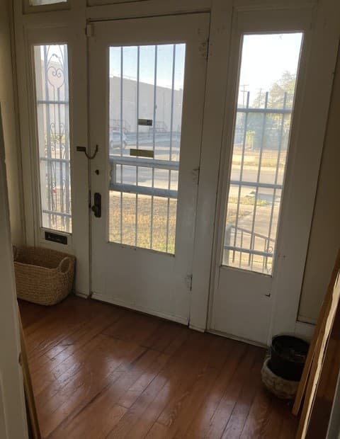 Home for sale at 2424 Buena Vista in San Antonio, TX — photo 4