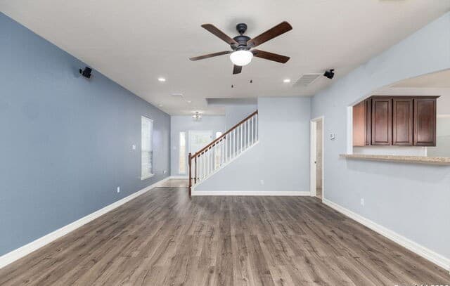 4-bedroom rental at 1206 Pinnacle falls in San Antonio, TX — photo 3