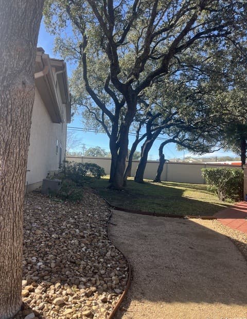 3-bedroom rental at 19215 Tanoan in San Antonio, TX — photo 4