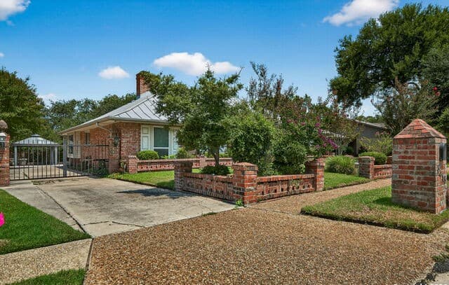 3-bedroom rental at 3413 Foxbriar in Schertz, TX — photo 2