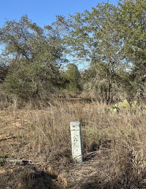 rental at TRACT 4 1580 Hickory Lane in San Antonio, TX — photo 2