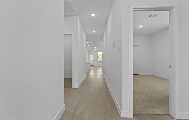 4-bedroom rental at 14819 Taradeau in San Antonio, TX — photo 2