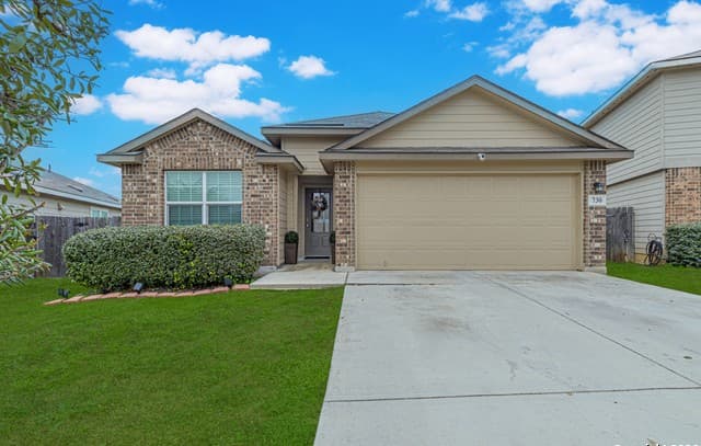 3-bedroom rental at 730 Pelican in San Antonio, TX — photo 1