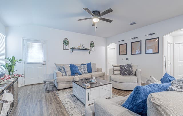 3-bedroom rental at 730 Pelican in San Antonio, TX — photo 4