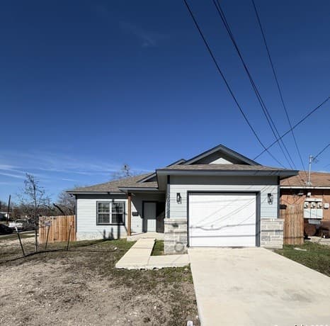 3-bedroom rental at 2975 Martin Luther King in San Antonio, TX — photo 1