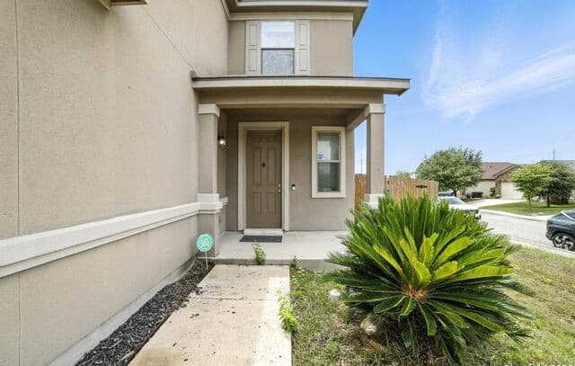 4-bedroom rental at 7702 Stable in San Antonio, TX — photo 1