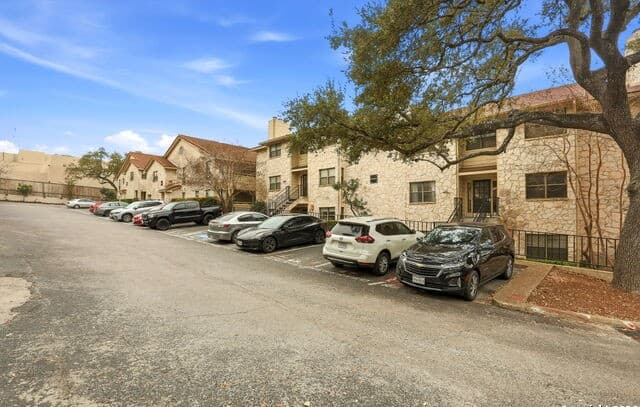 1-bedroom rental at 7738 Chambers Unit 907 in San Antonio, TX — photo 4