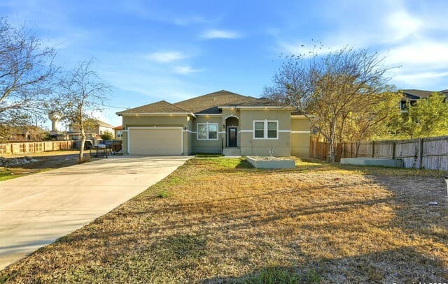 5-bedroom rental at 7802 Clearwater Blvd in Selma, TX — photo 1