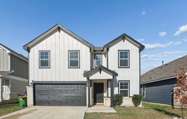 5-bedroom rental at 11935 Longfellow Ranch in San Antonio, TX — photo 2