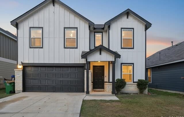 5-bedroom rental at 11935 Longfellow Ranch in San Antonio, TX — photo 3