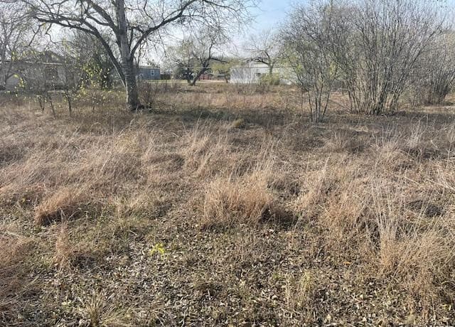 rental at 606 Cedar in Jourdanton, TX — photo 4