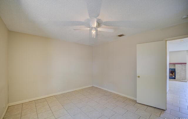 rental at 7528 Windsor Oaks in San Antonio, TX — photo 5