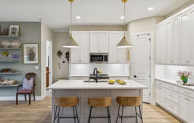 Home for sale at 108 Parlin Ln in Fredericksburg, TX — photo 3