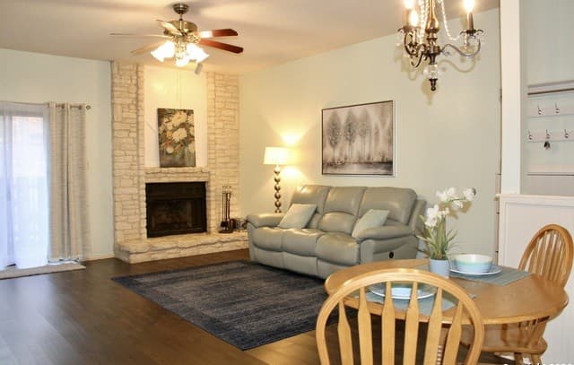 2-bedroom rental at 12446 Starcrest Unit 309 in San Antonio, TX — photo 4