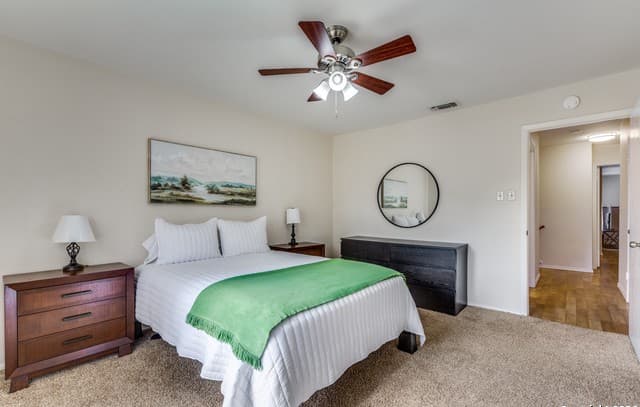 3-bedroom rental at 7711 Callaghan Unit APT 905 in San Antonio, TX — photo 3