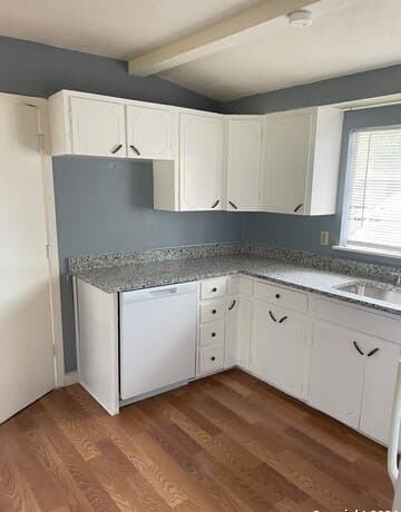 3-bedroom rental at 742 Olney in San Antonio, TX — photo 5