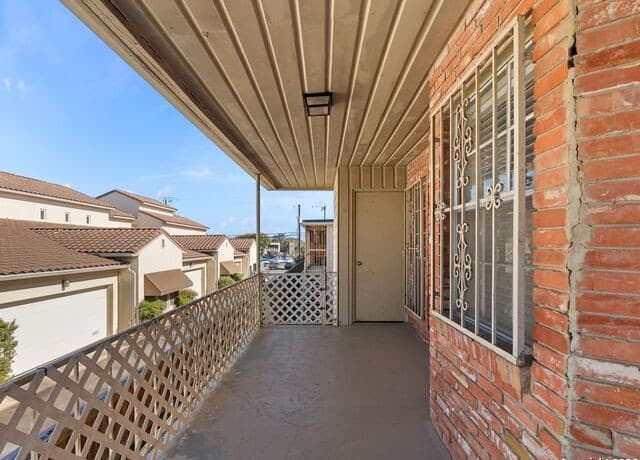 2-bedroom rental at 8033 N New Braunfels Unit # 106 in San Antonio, TX — photo 3