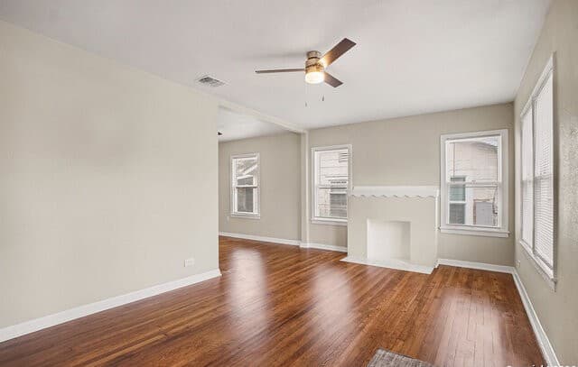 2-bedroom rental at 712 Lynwood in San Antonio, TX — photo 5