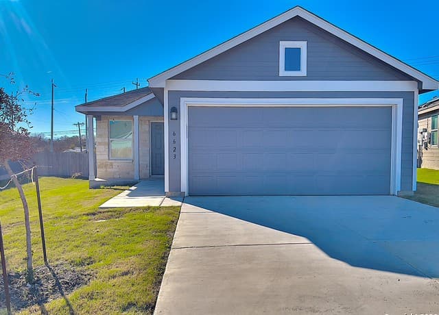 3-bedroom rental at 6623 Whirling Path in San Antonio, TX — photo 2